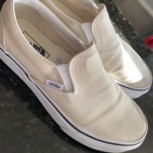 Cream/white classic vans size 7 in women’s